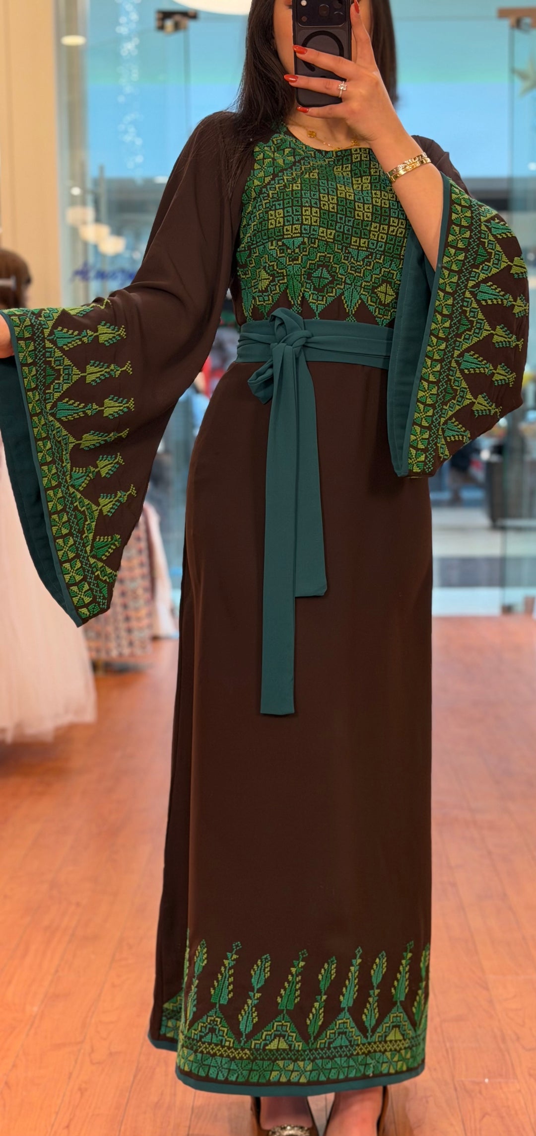 Sarwa Handmade Thobe