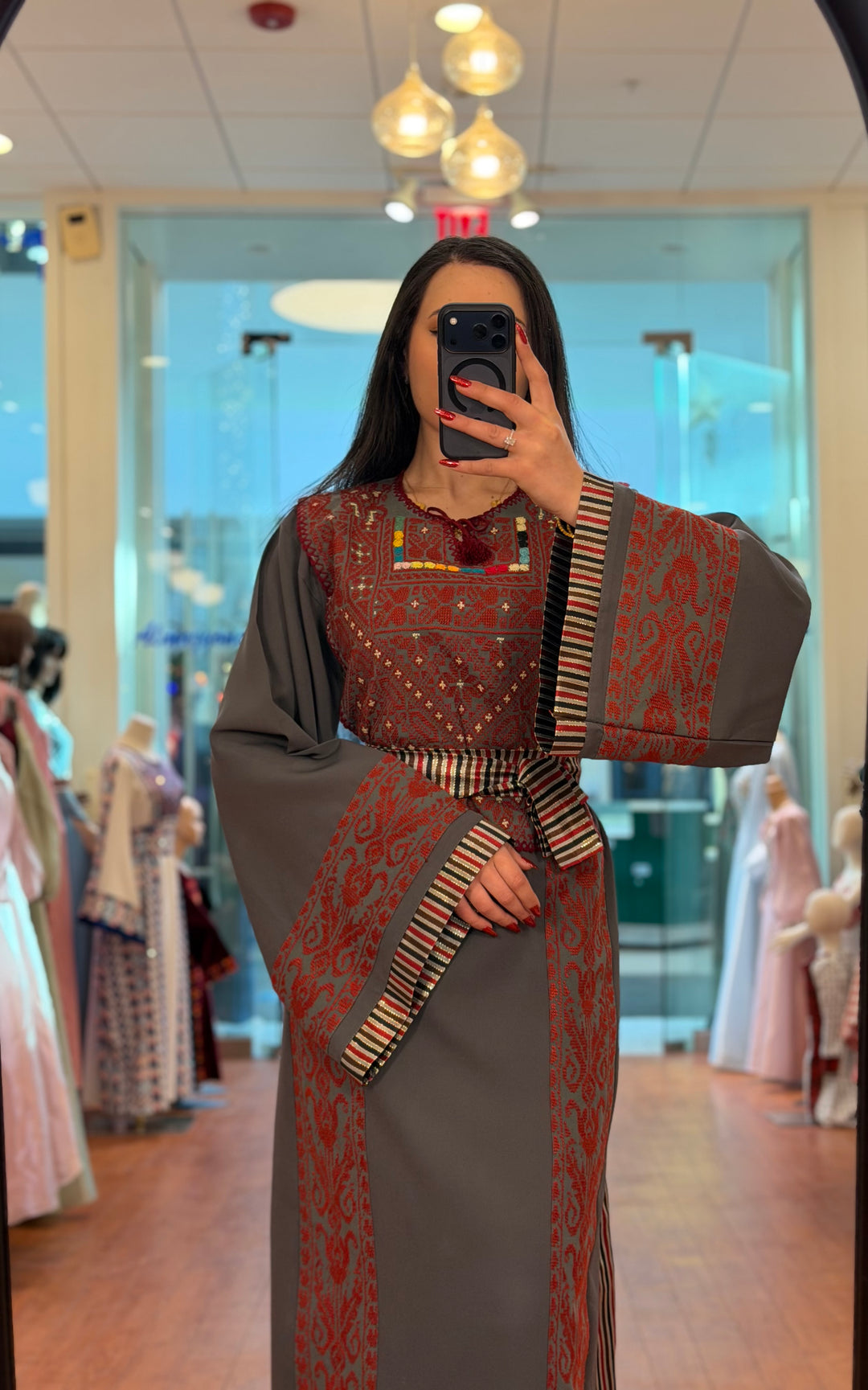 Saya Vine Handmade Thobe