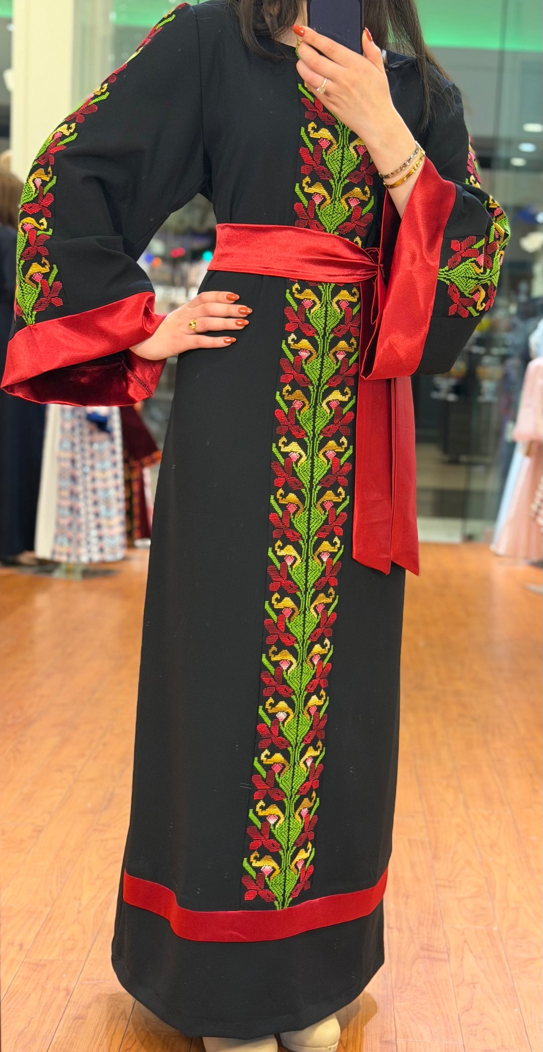 The Vine Handmade Thobe