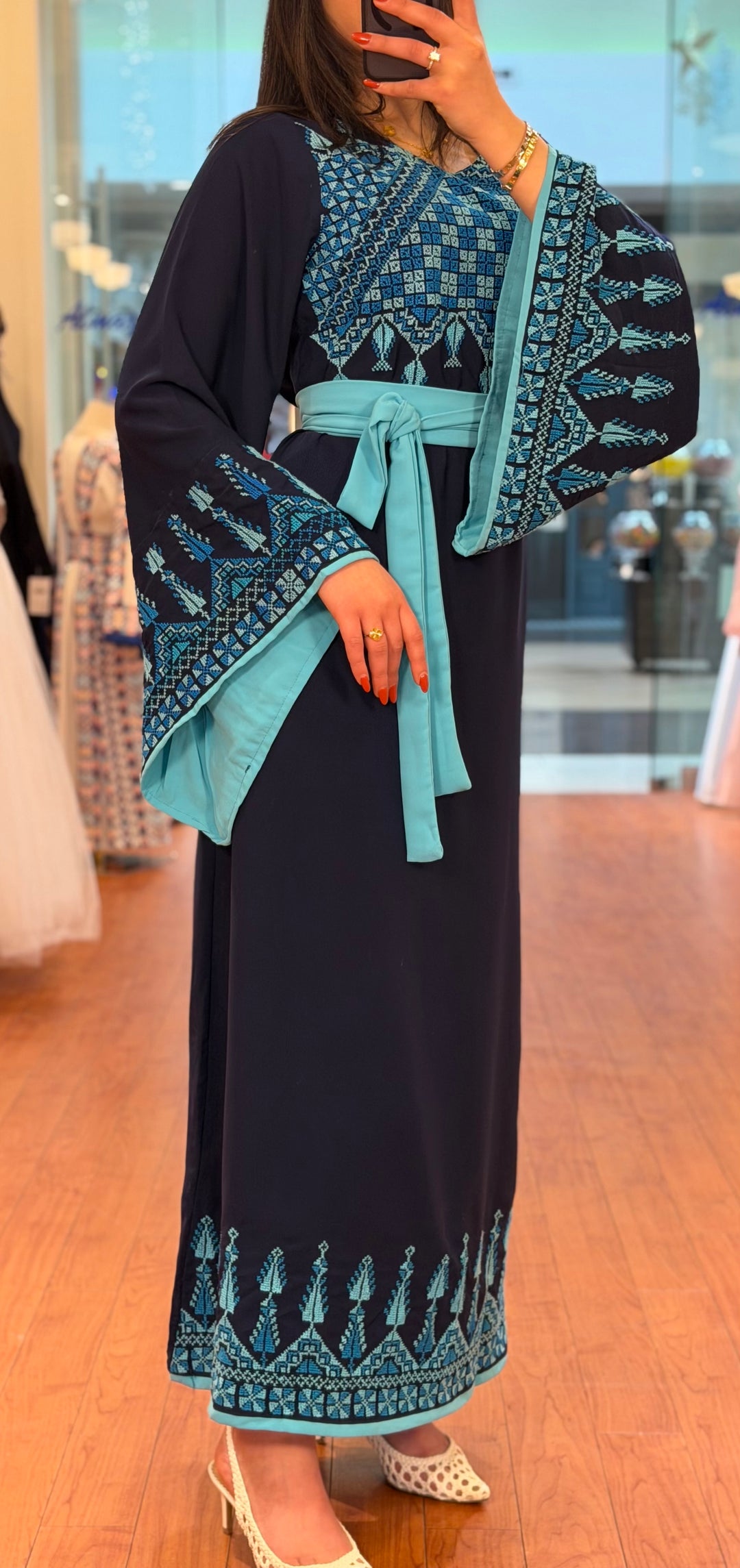 Sarwa Handmade Thobe